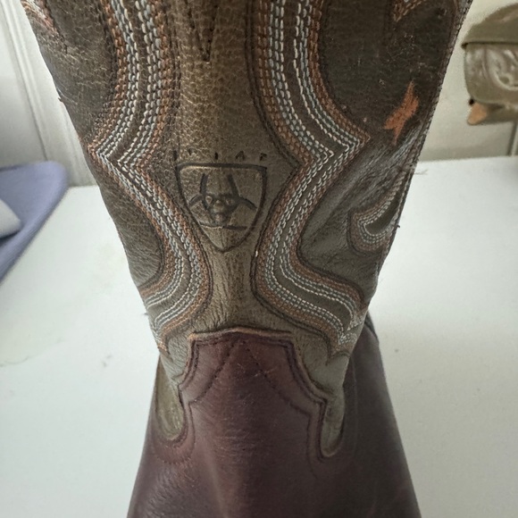Ariat Cowboy Boots size 12D Boots.  Worn only a couple of times. - Picture 11 of 16